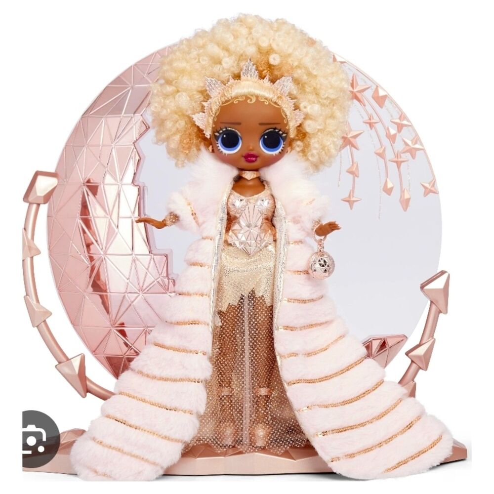 LOL Surprise OMG NYE Queen 2021 Collector Edition Doll + Display Stand